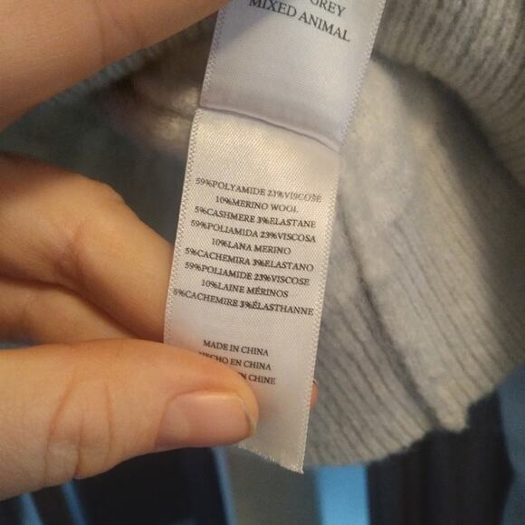 Rails Lana cheetah & Zebra Wool & Cashmere-Blend Sweater. Size Medium - Picture 3 of 5